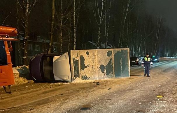 В Торжке Тверской области водитель без прав погубил свою пассажирку и сам пострадал в ДТП Фото: УГИБДД по Тверской области