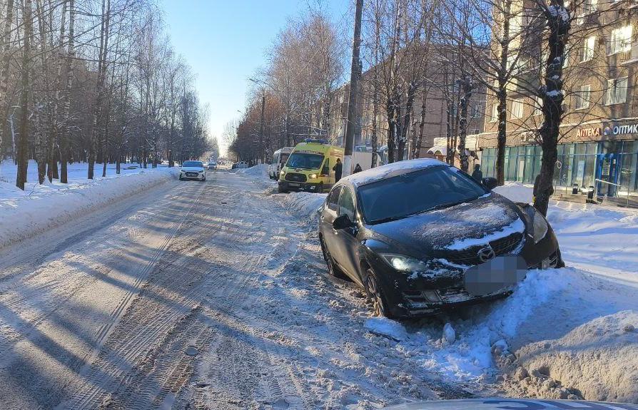 В Твери на бульваре Гусева сбили 86-летнего пешехода Фото: городской отдел ГИБДД
