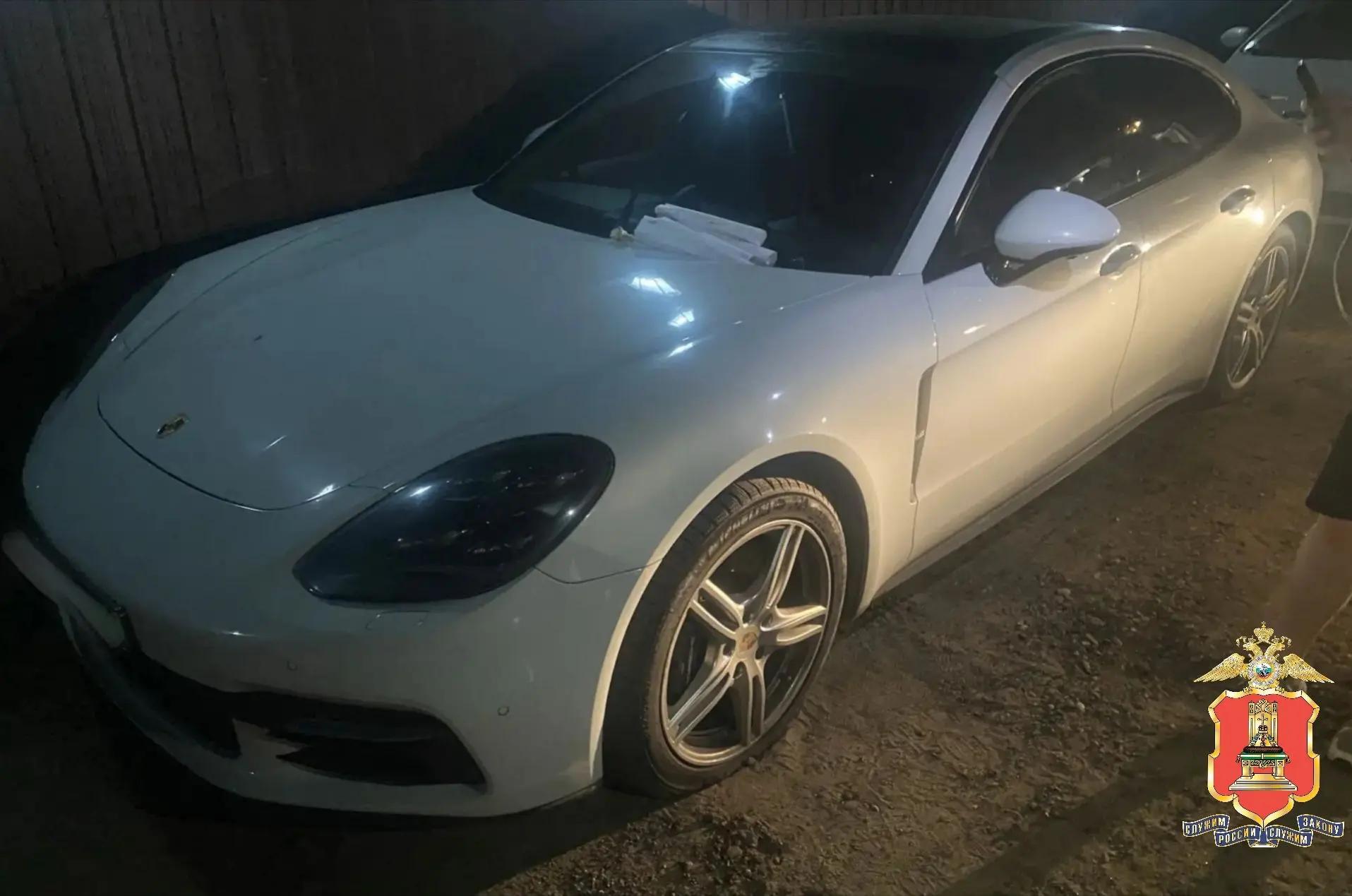 Под Тверью мужчина из мести повредил колеса автомобиля бывшей подруги Фото: пресс-служба УМВД России по Тверской области