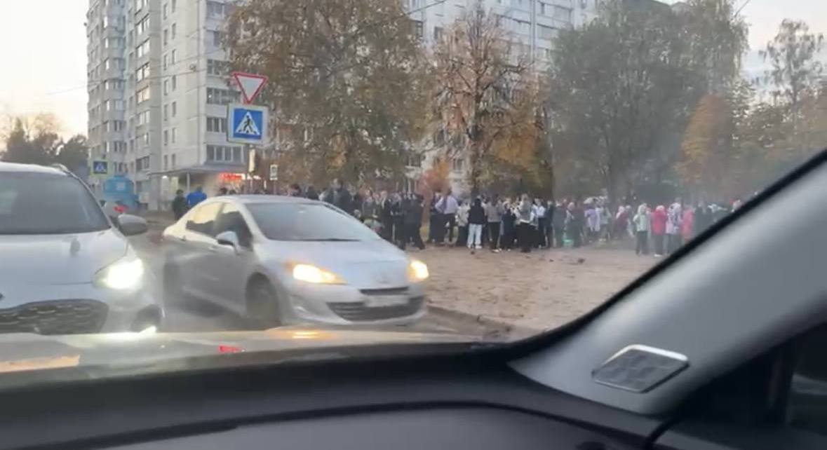 В Твери эвакуировали школу №53 