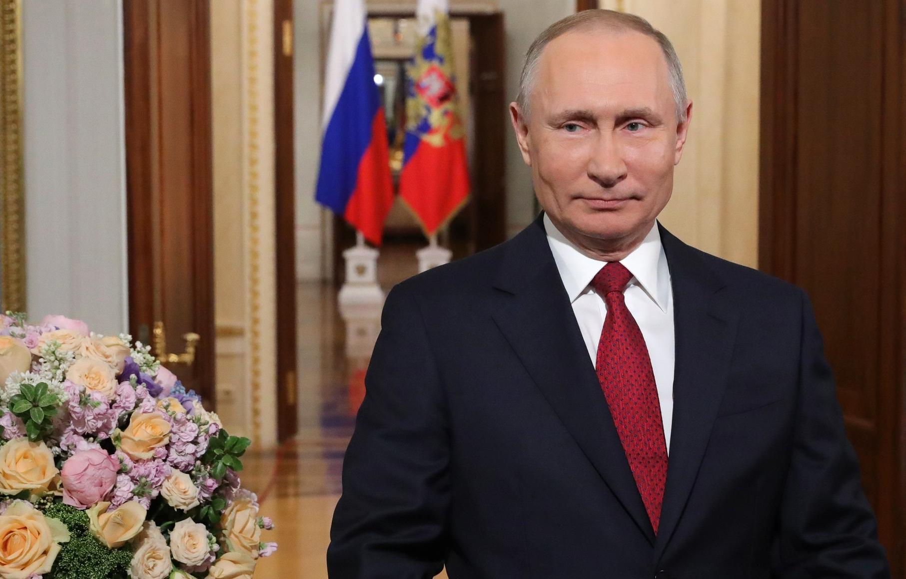Президент России Владимир Путин поздравил жителей Тверской области с Днем России - новости Афанасий