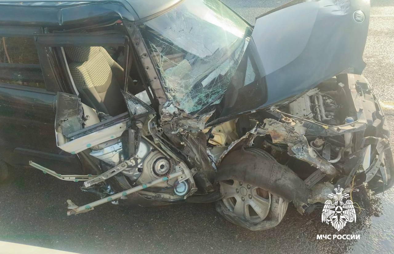 На М11 в Тверской области столкнулись легковая машина и грузовая «Газель» - новости Афанасий