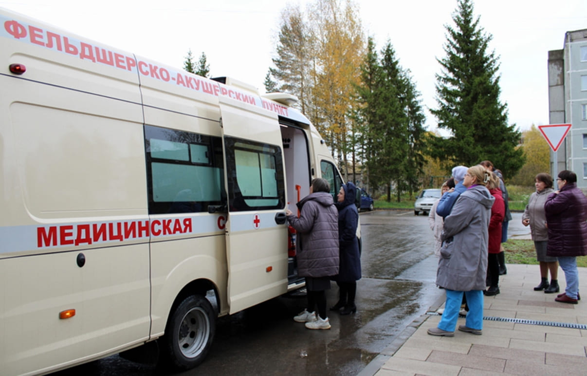В Старицкую ЦРБ Тверской области поступил передвижной фельдшерско-акушерский пункт Фото: правительство Тверской области
