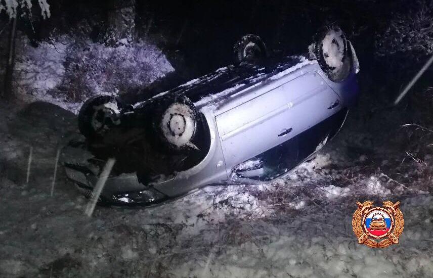 Под Торжком в Тверской области легковушка вылетела с дороги и перевернулась - новости Афанасий