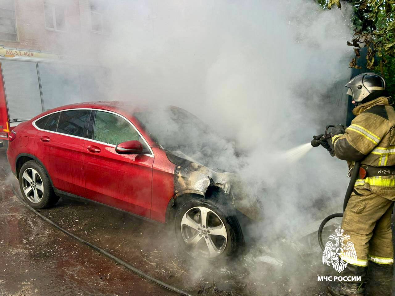 Во Ржеве задержали «мстителей», спаливших соседское авто Фото на главной: МЧС
Фото, видео: УМВД России по Тверской области