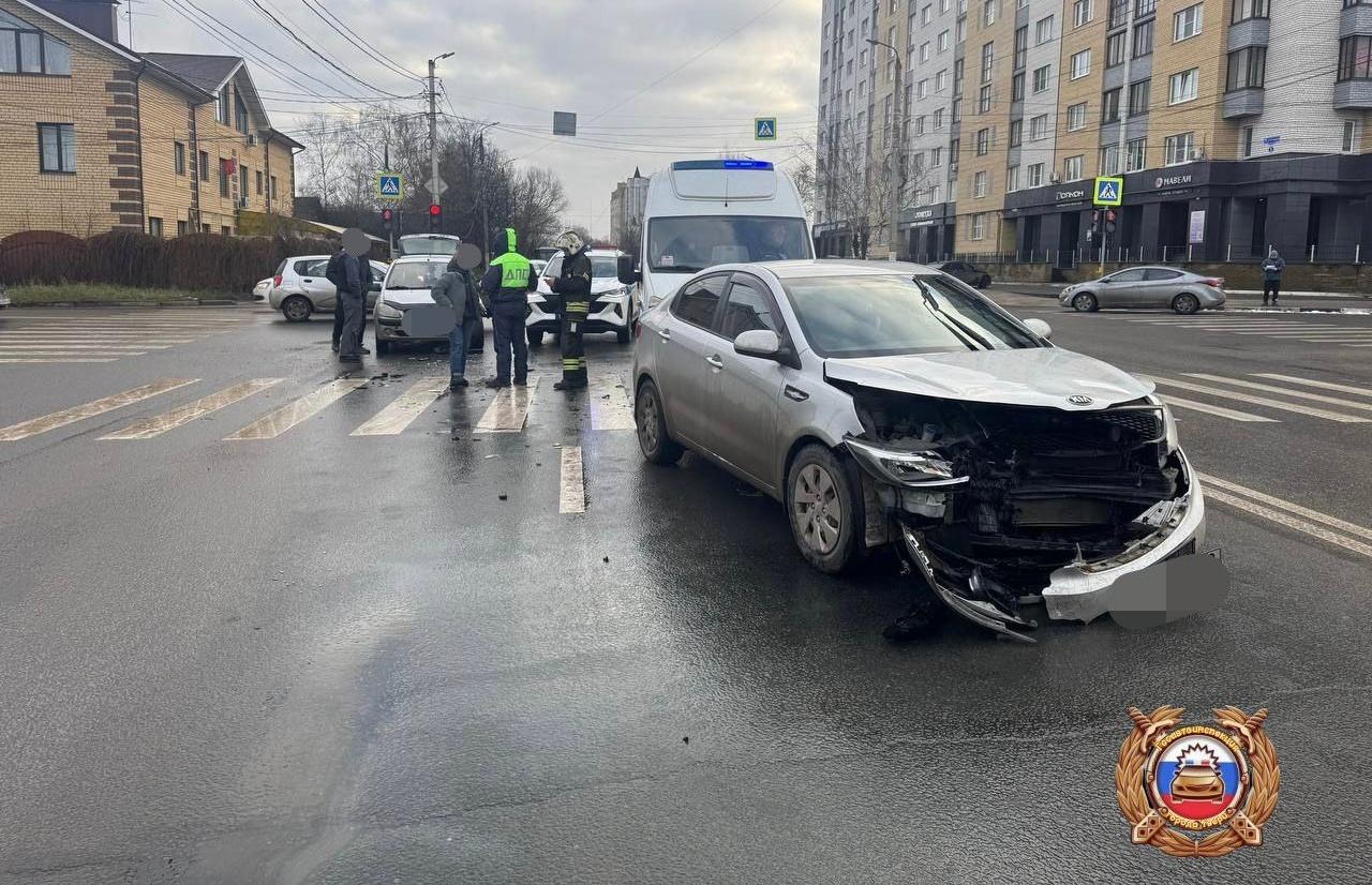 В Твери в ДТП на Скворцова-Степанова пострадал человек - новости Афанасий