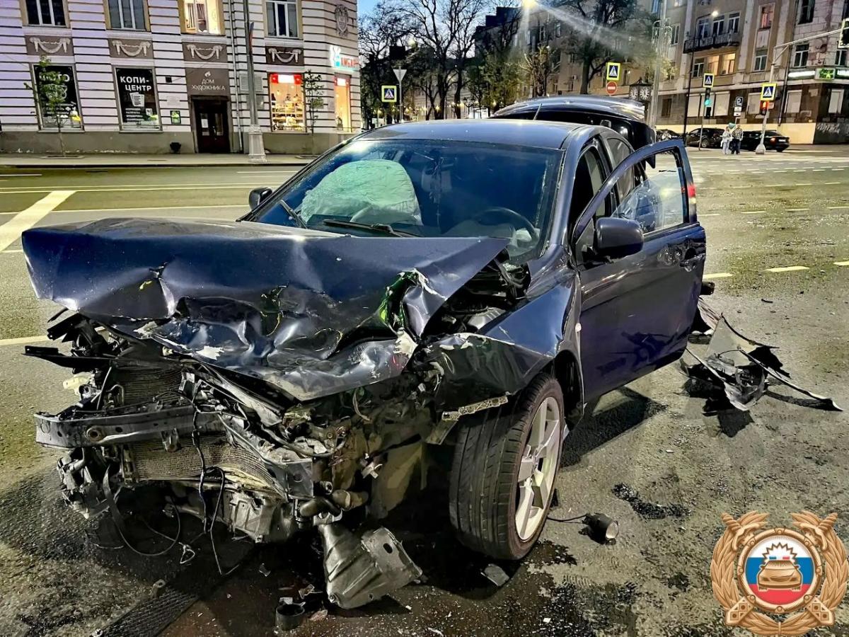 ДТП с пострадавшей произошло на перекрестке в центре Твери Фото: ГАИ