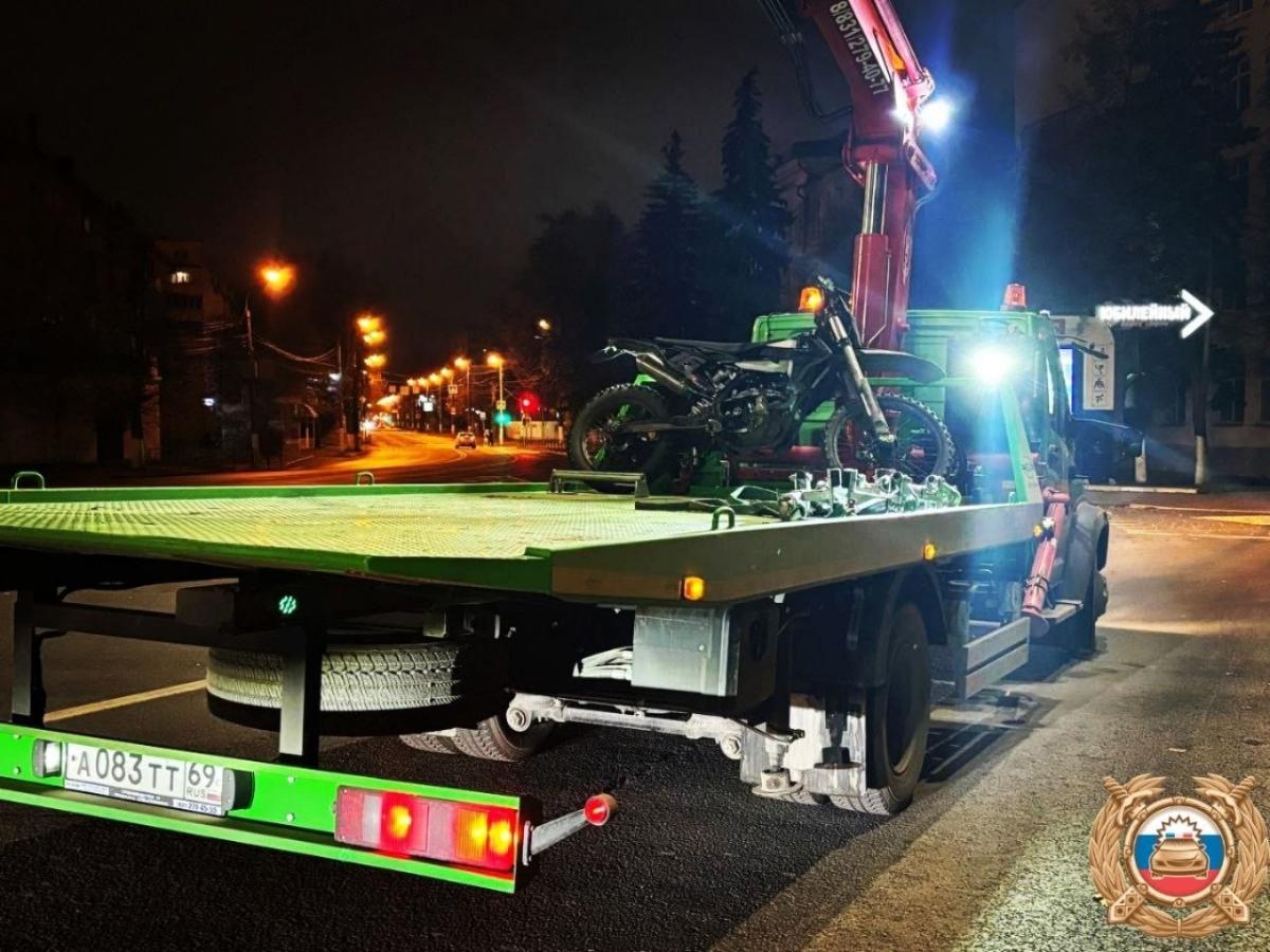 В Твери пьяного мотоциклиста без прав арестовали на 10 суток Фото: ГАИ