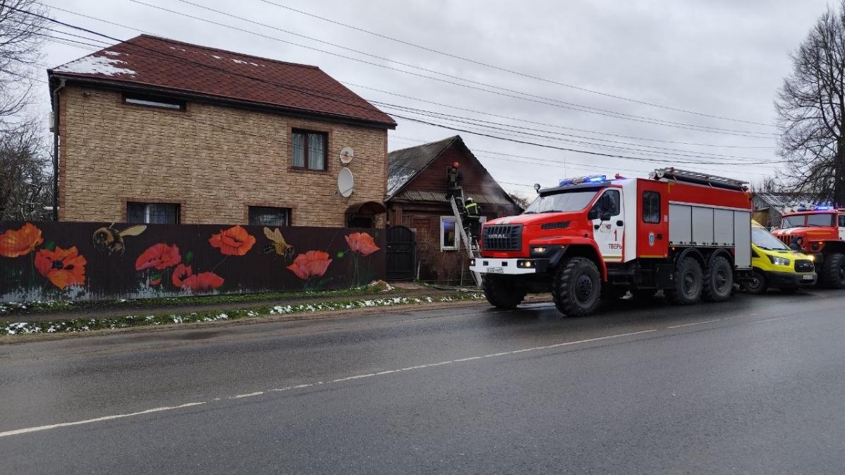 На пожаре в Твери погибли люди 