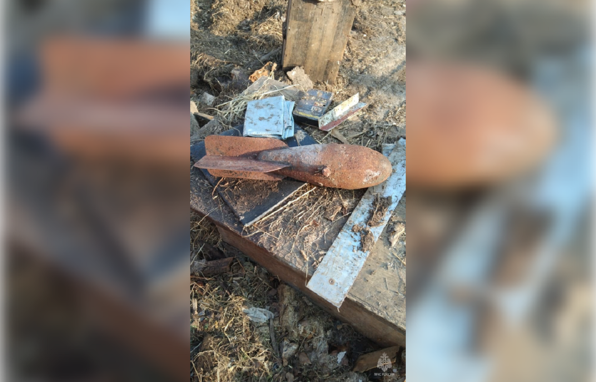 В Тверской области нашли три гранаты и одну авиабомбу времен войны Фото: МЧС по Тверской области