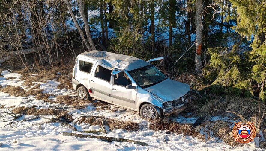 На дороге под Кувшиново перевернулась легковушка - новости Афанасий