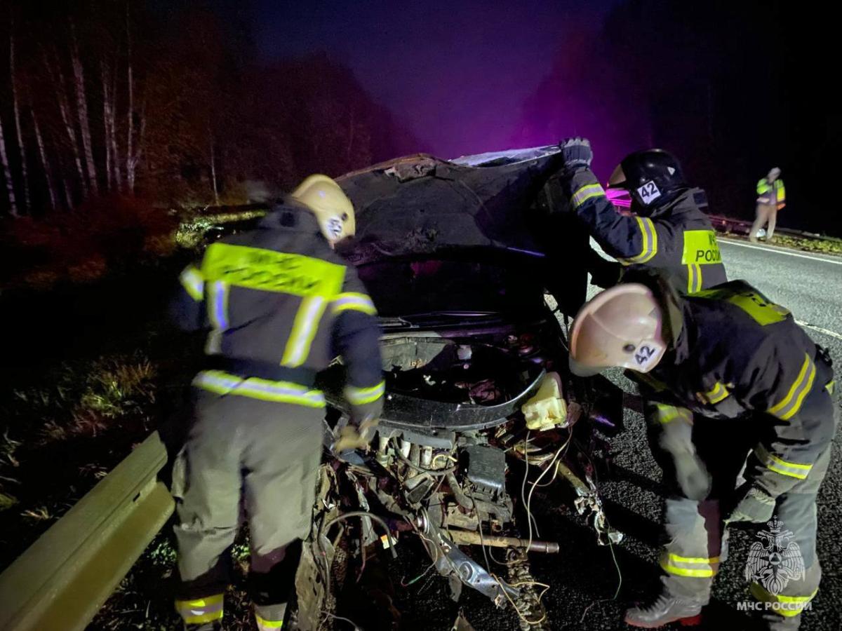 В ДТП на М-9 в Тверской области погиб человек Фото: МЧС Тверской области, ГАИ Тверской области