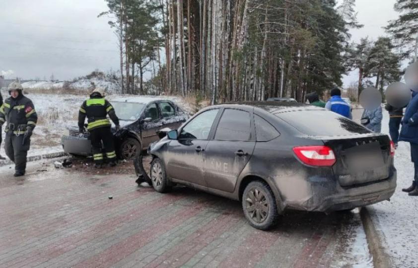 На Новочеркасской улице в Твери произошло ДТП с пострадавшим - новости Афанасий