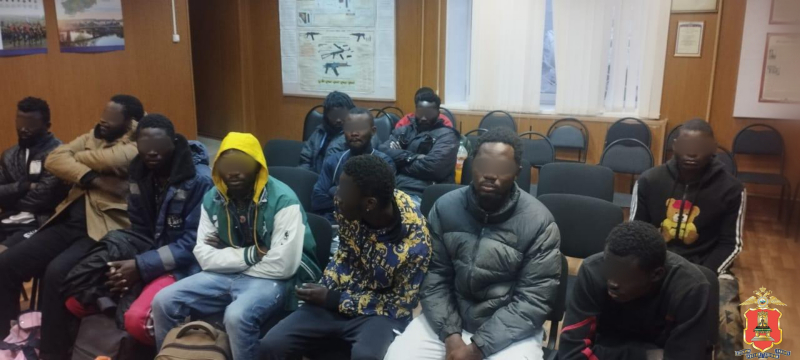 В Кашинском районе нашли 9 нелегальных мигрантов из Западной Африки Фото: МВД России по Тверской области