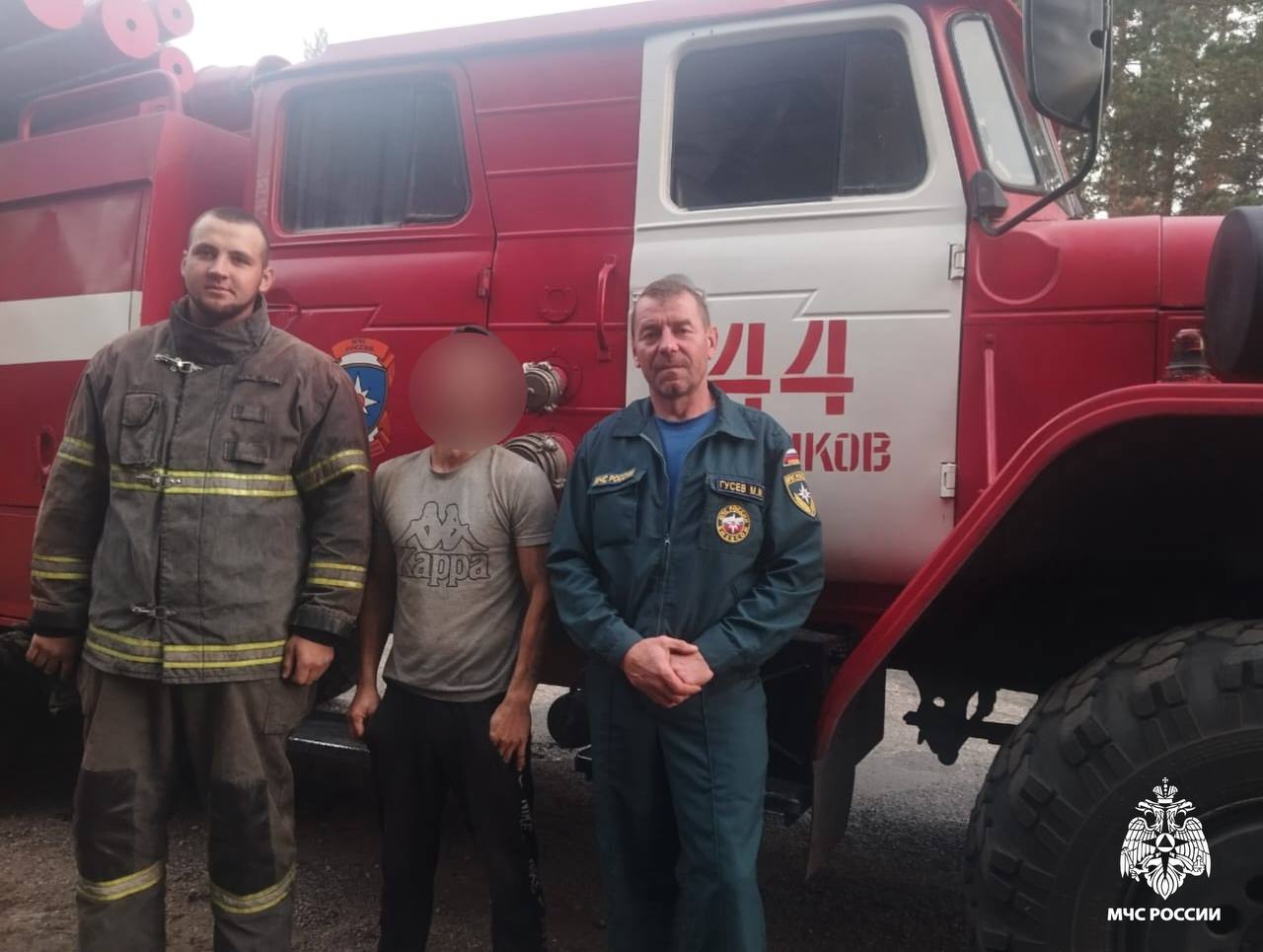 Сотрудники МЧС нашли под Осташковом потерявшегося в лесу грибника Фото: МЧС