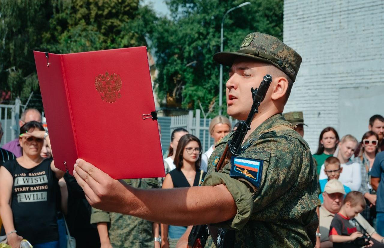 Курсанты ВУЦ ТвГТУ приняли военную присягу - новости Афанасий