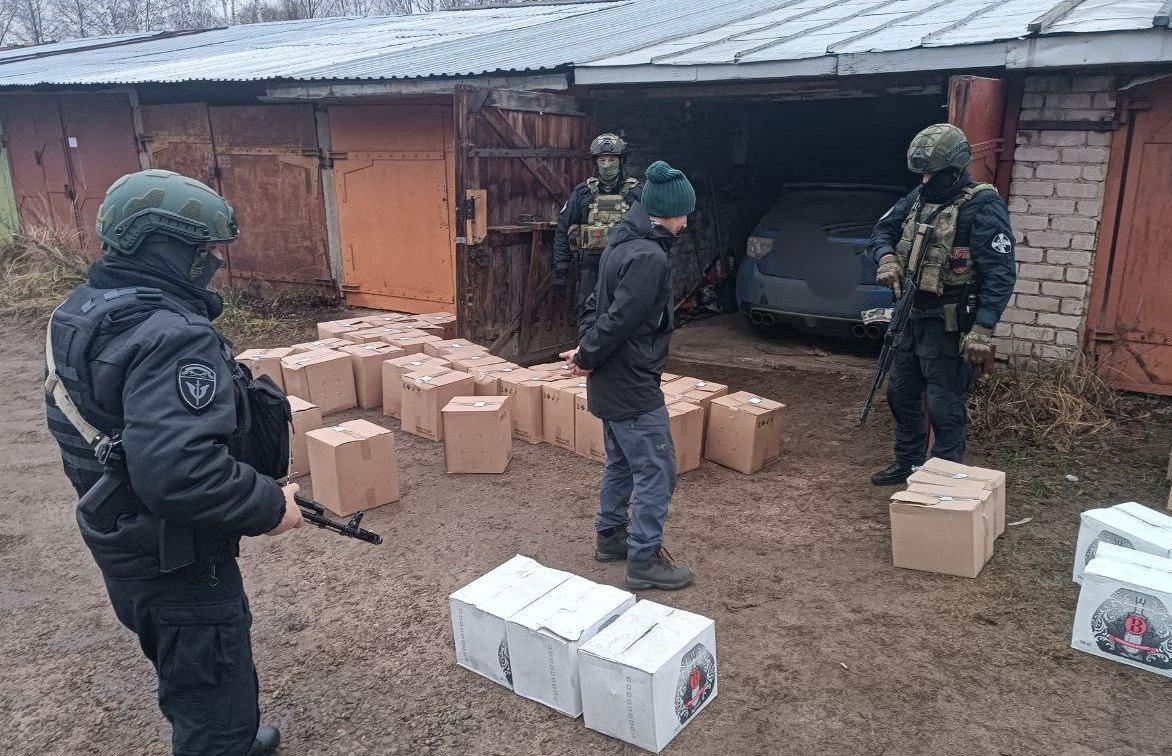 Под Кимрами тверским УФСБ задержаны поставщики контрафактных алкоголя и сигарет - новости Афанасий