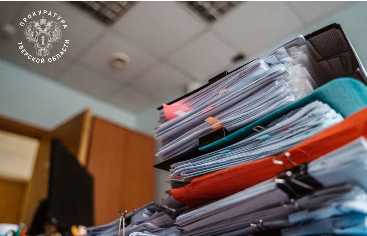 Житель Кимр нарушил закон, поставив торговую палатку на место парковки Фото: Прокуратура Тверской области