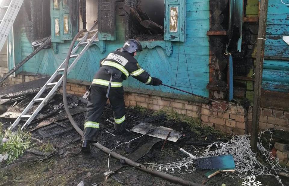 Под Тверью на пожаре ранним утром погиб человек Фото: ГУ МЧС России по Тверской области