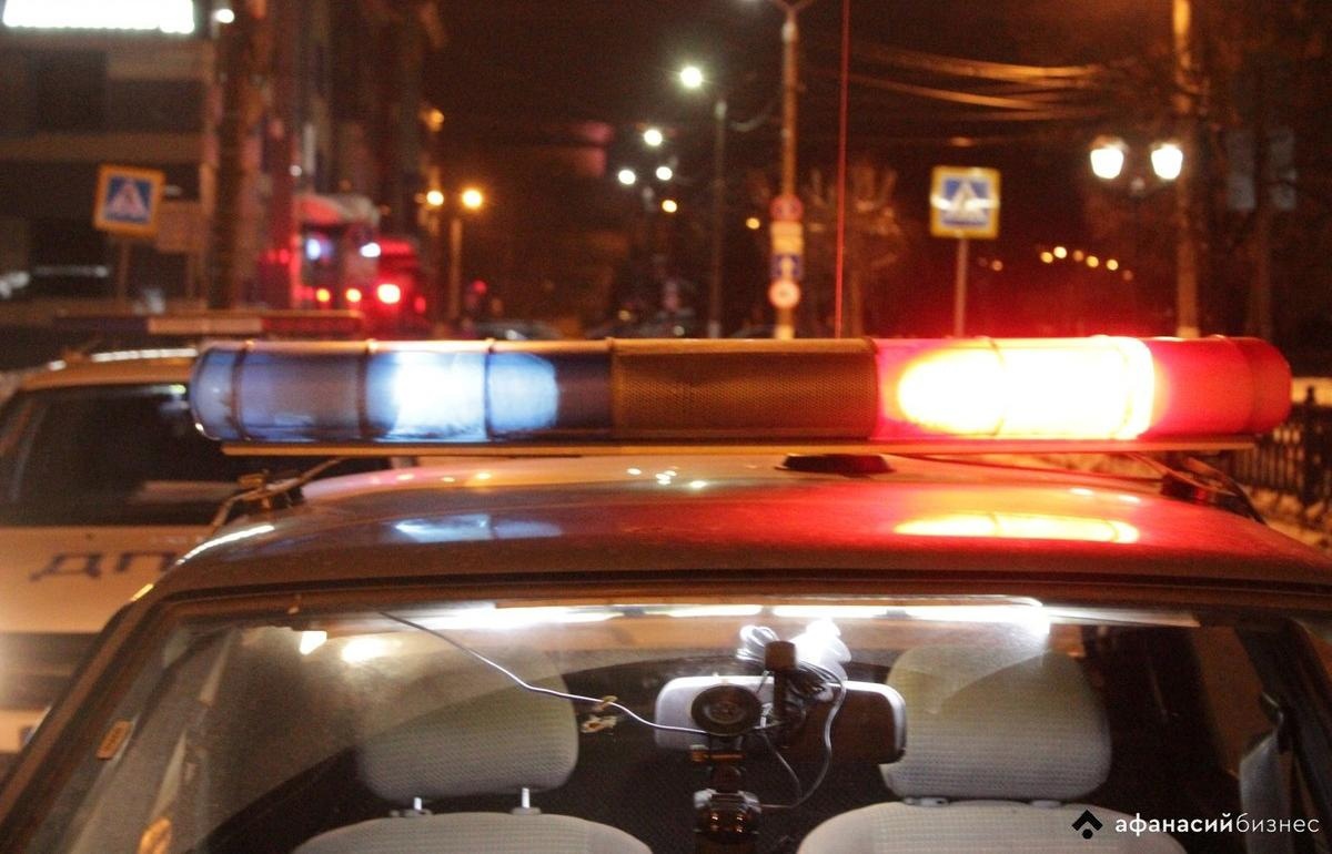 Под Зубцовом человека госпитализировали после ДТП с фурой