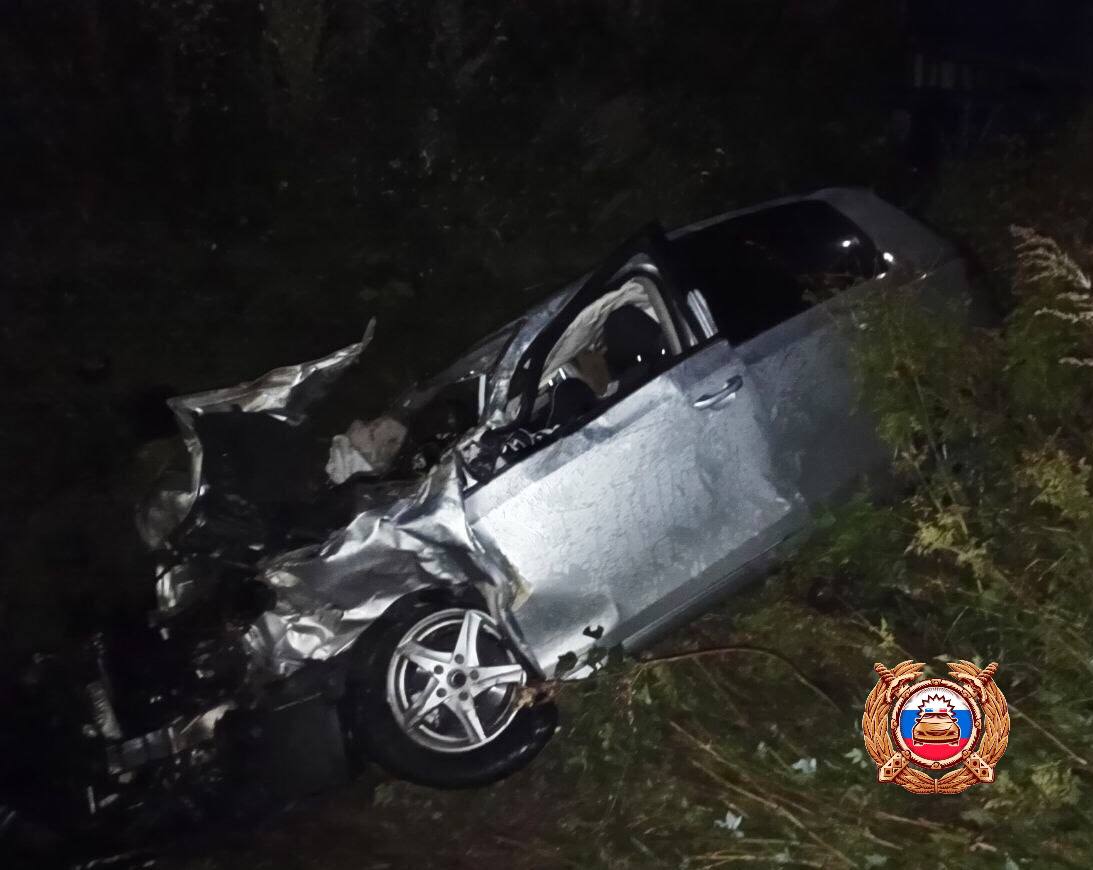 Три человека пострадали в ДТП на перекрестке в Тверской области Фото: ГАИ