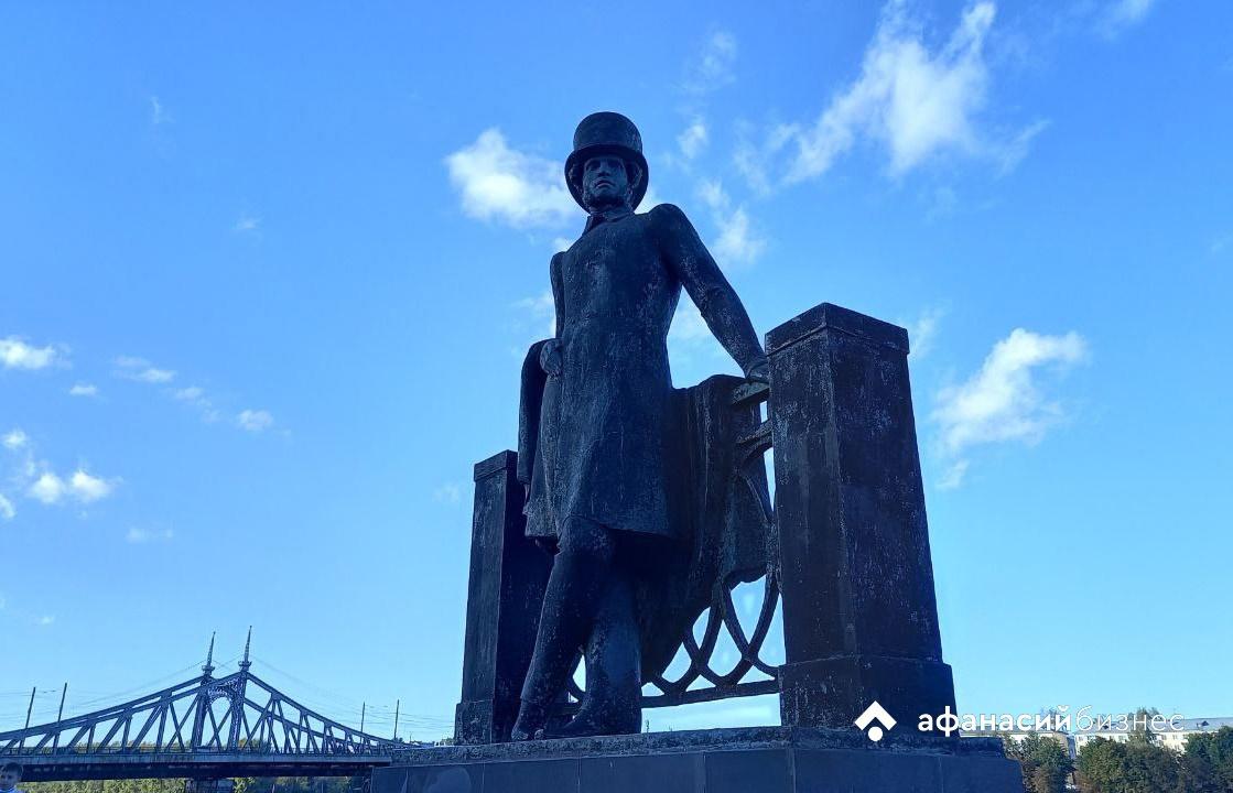 Зампред Правительства РФ Татьяна Голикова приехала в музей А.С. Пушкина в Берново Тверской области - новости Афанасий