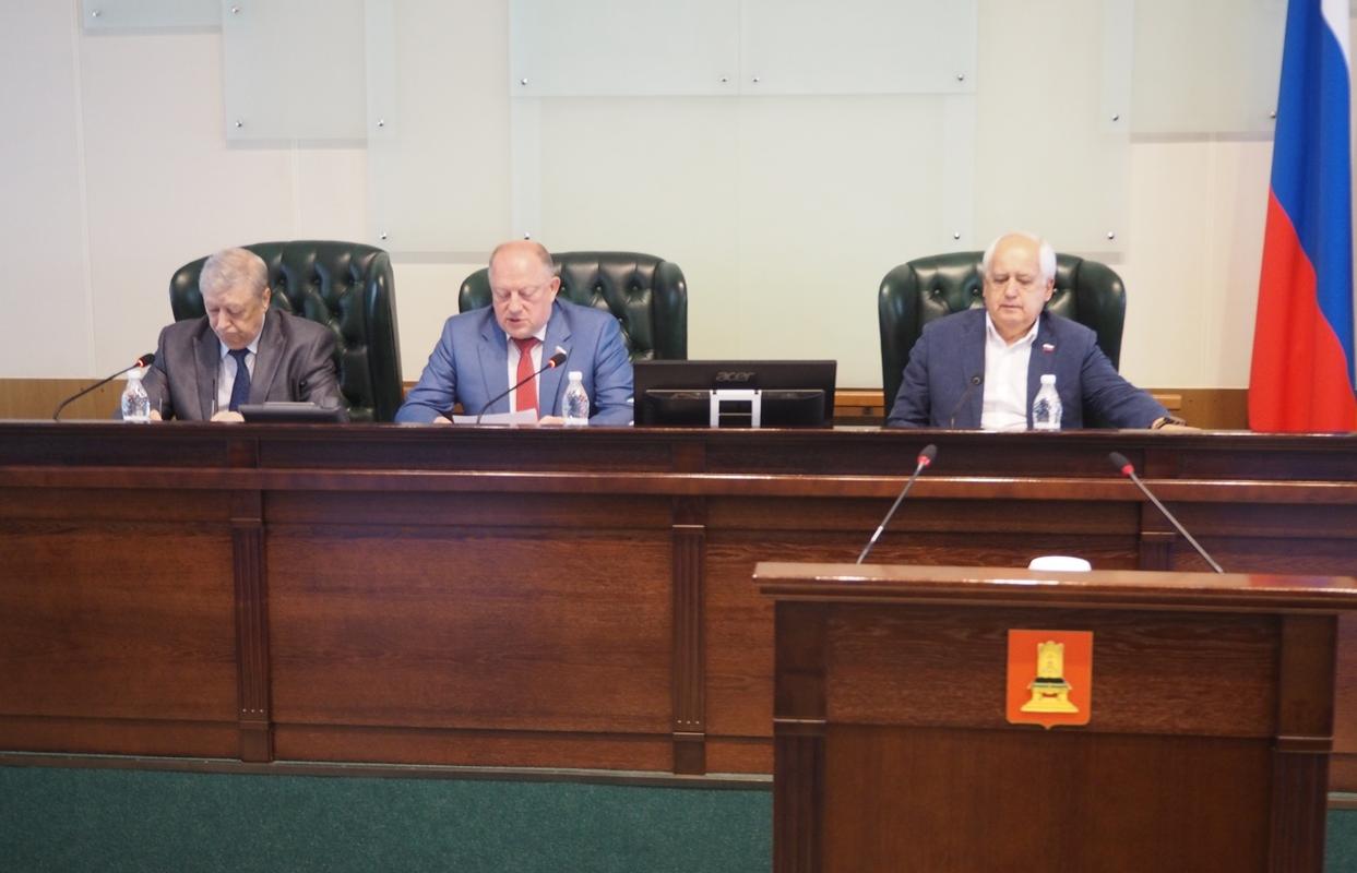 Законодательное Собрание приняло изменения в Устав Тверской области - новости Афанасий