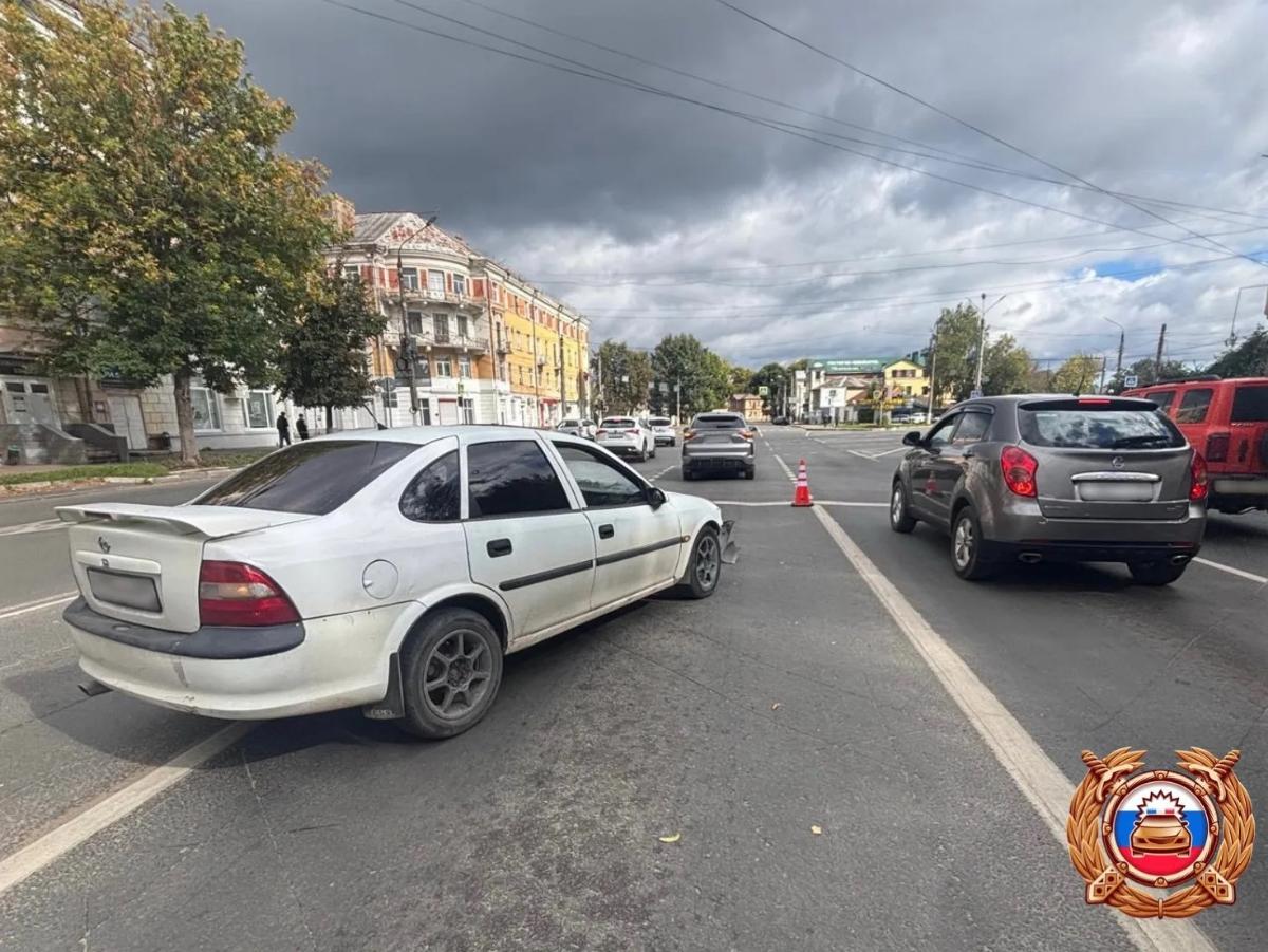 В ДТП на проспекте Калинина в Твери пострадал ребенок Фото: ГАИ