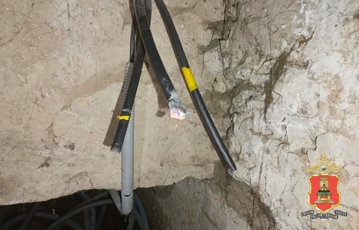 Житель Старицы похитил кабель связи в собственном доме Фото: УМВД России по Тверской области