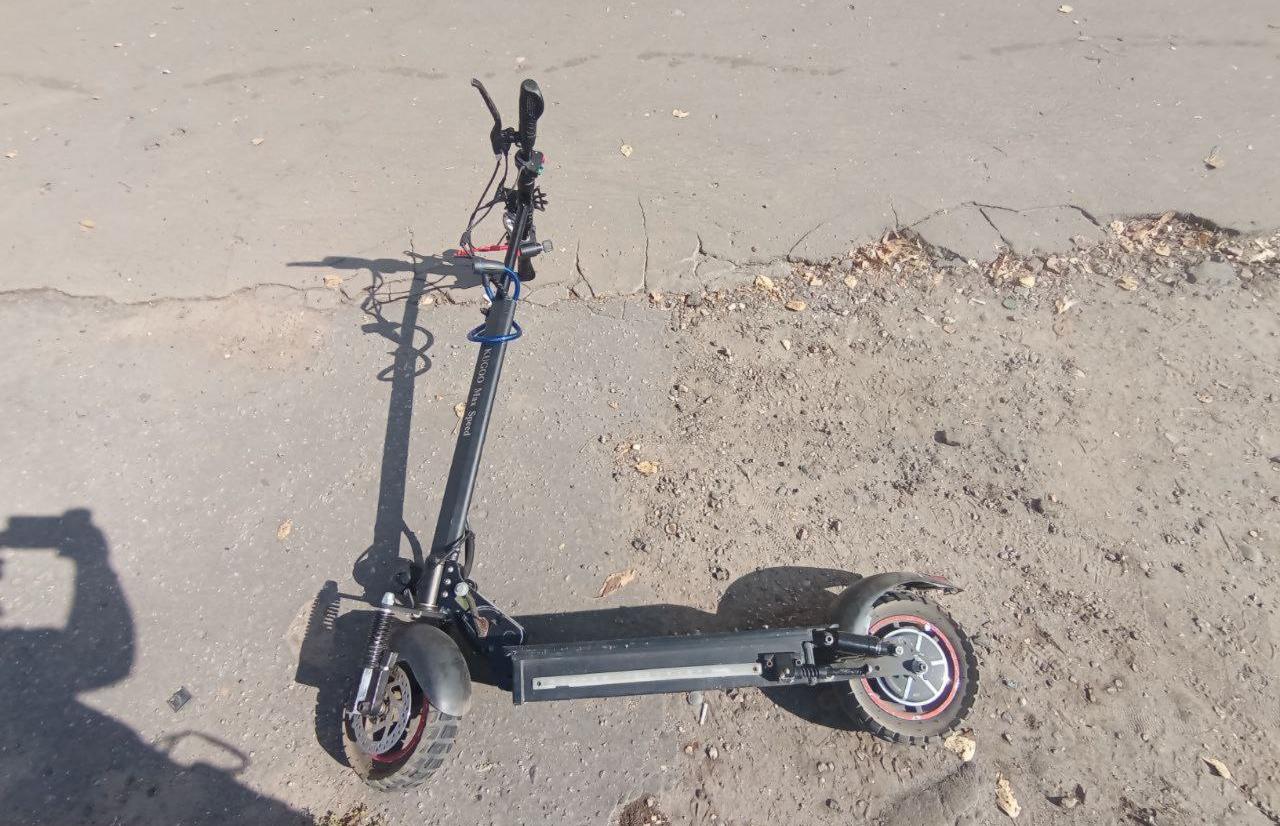 В Твери на площади Гагарина КАМАЗ сбил 17-летнего подростка на самокате - новости Афанасий