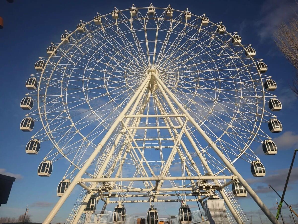 Стало известно, как будет выглядеть новое колесо обозрения в Городском саду Твери Фото предоставлено правительством Тверской области