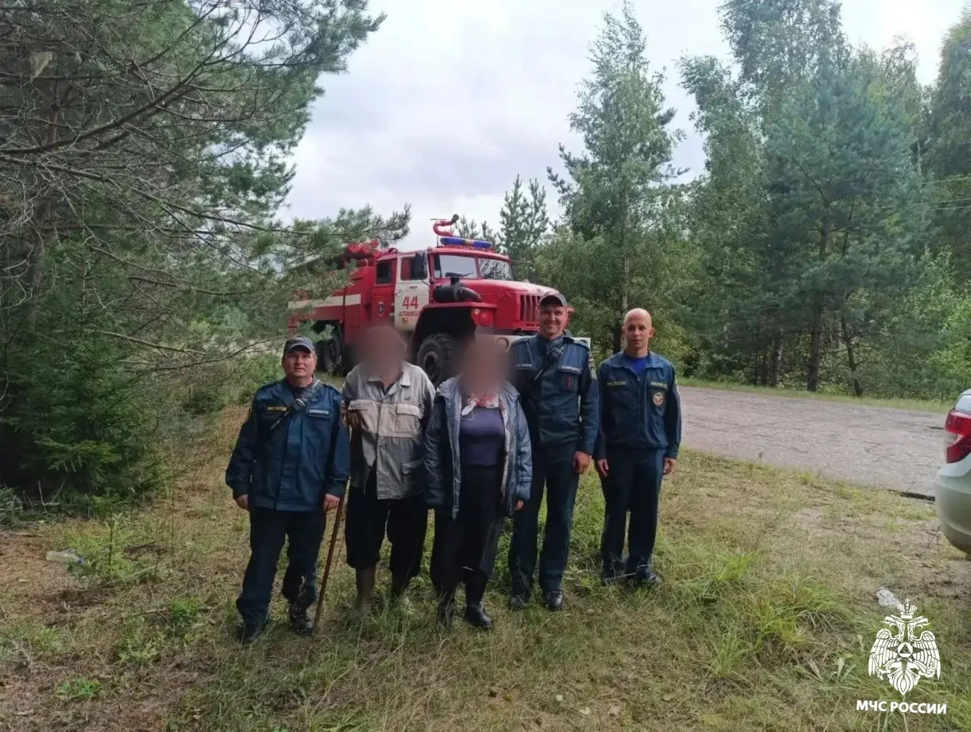 На Селигере нашли заблудившихся грибников 