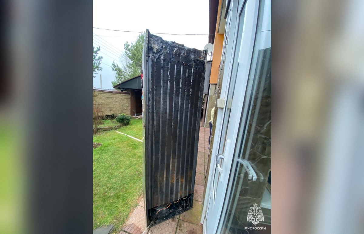 МЧС назвало предварительную причину пожара с пострадавшим в Конаково Фото: МЧС