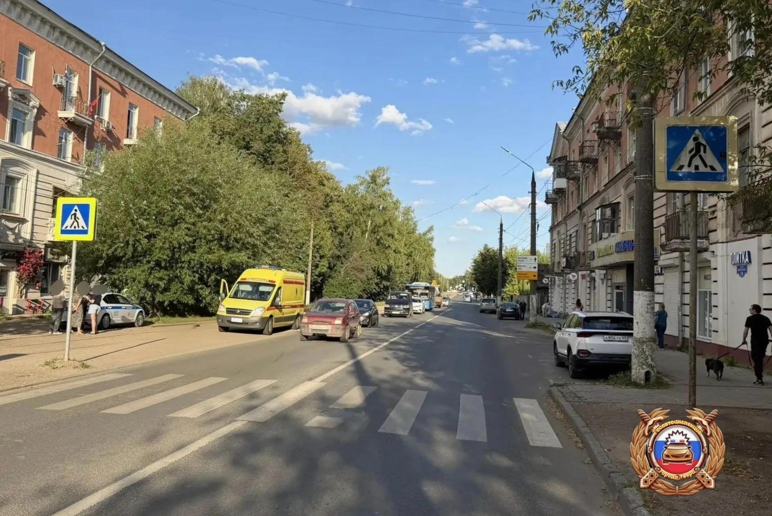 В Твери на улице Спартака ослепленный солнцем водитель сбил пешехода Фото: ГАИ