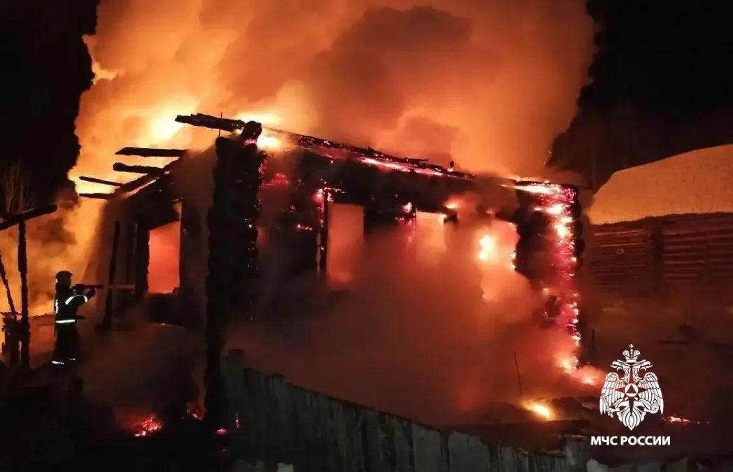 Появились подробности пожара в Удомельском округе, где сгорел жилой дом  - новости Афанасий