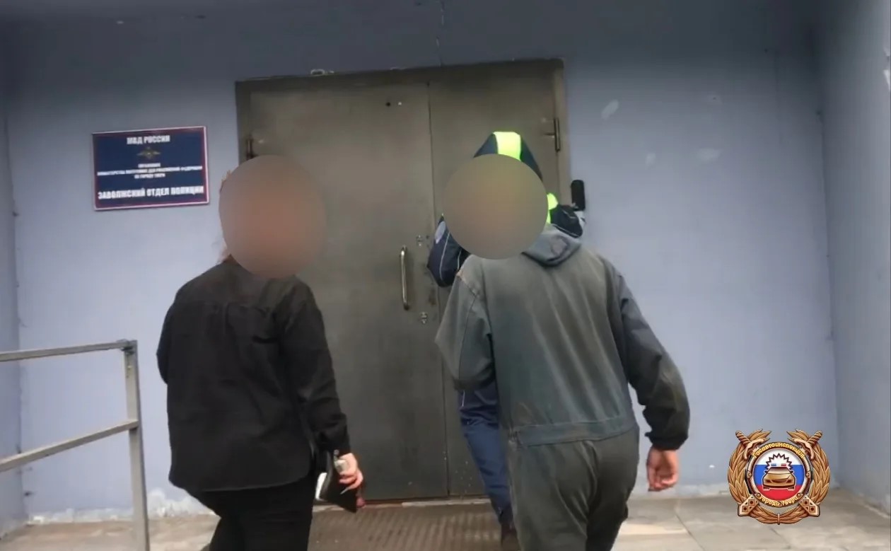 Трех подростов за рулем автомобилей остановили в Твери 