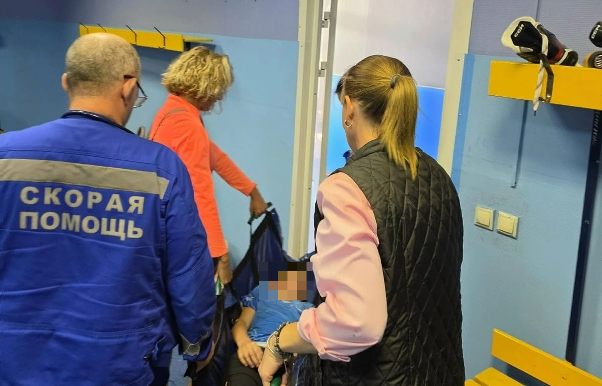 Жительница Твери поблагодарила скорую за помощь сломавшему ногу сыну Фото: соцмедиа