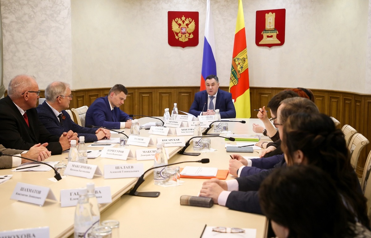 Губернатор Игорь Руденя на совещании с главными врачами больниц региона определил задачи по развитию системы здравоохранения Тверской области Фото: Правительство Тверской области