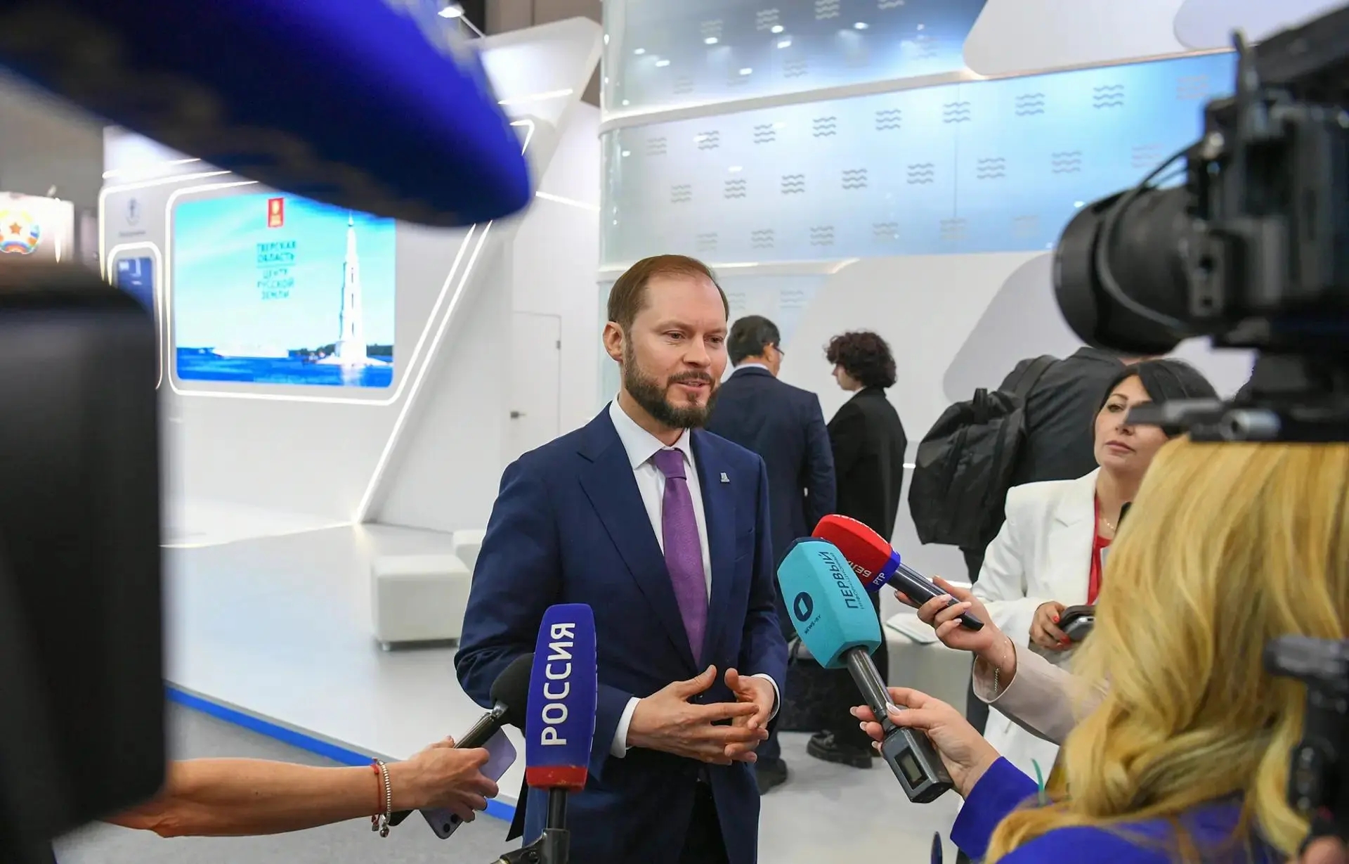 Виталий Королев: во 2-й день ПМЭФ заключено инвестсоглашений на 63 млрд рублей Фото: https://max.ru/korolev 