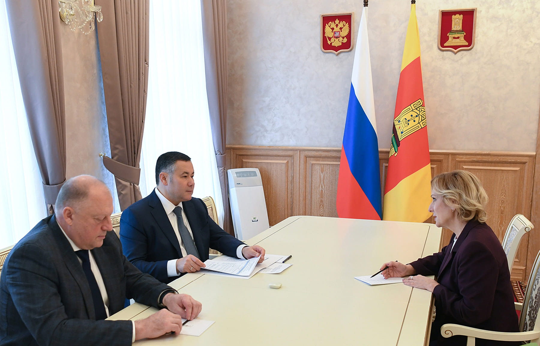Губернатор Игорь Руденя провёл встречу с заместителем Председателя Совета Федерации РФ Инной Святенко - новости Афанасий