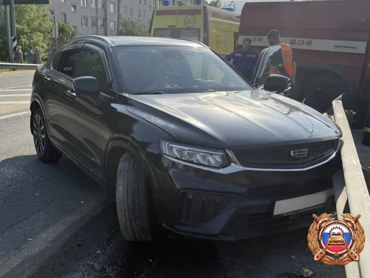 Водитель погиб на М10 под Вышним Волочком Фото: ГАИ