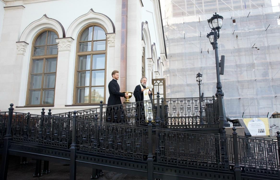 У входа в тверской Спасо-Преображенский собор установлен пандус Фото: Тверская епархия