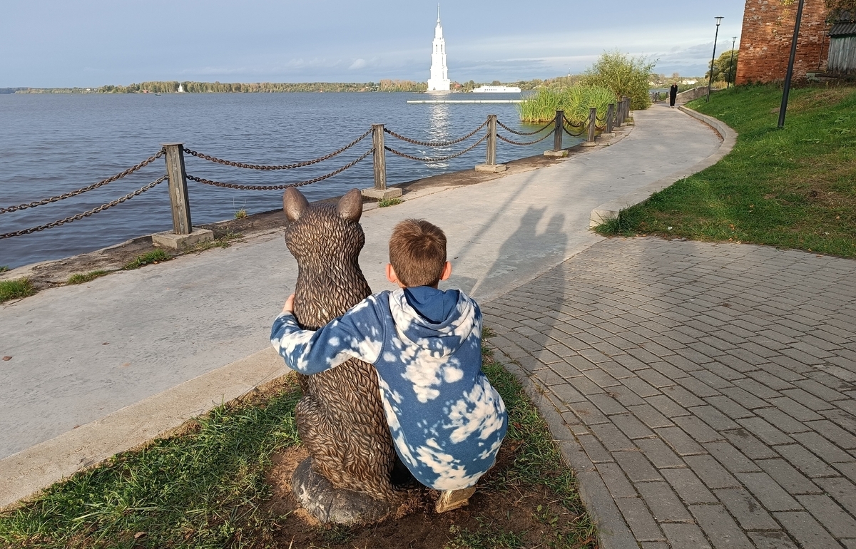 В Калязине на набережной появился бронзовый кот из легенд - новости Афанасий