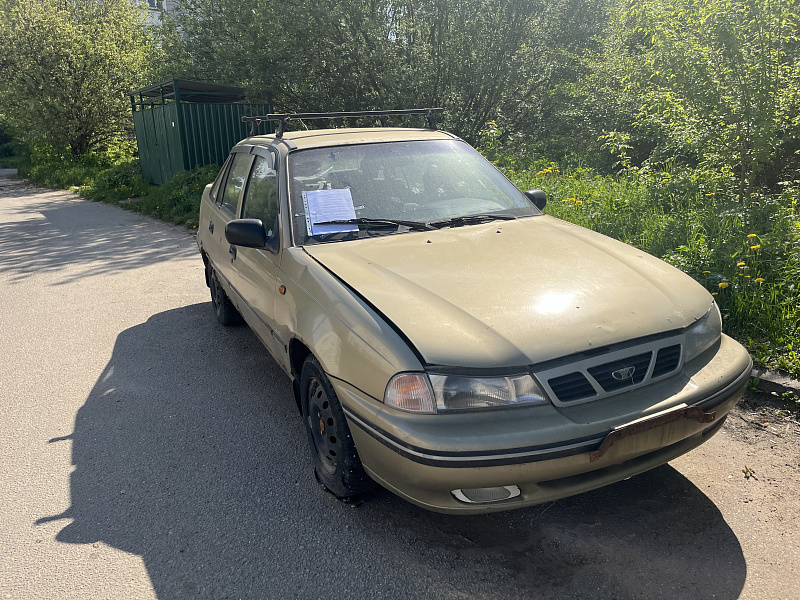 В Твери ищут хозяина брошенного автомобиля 