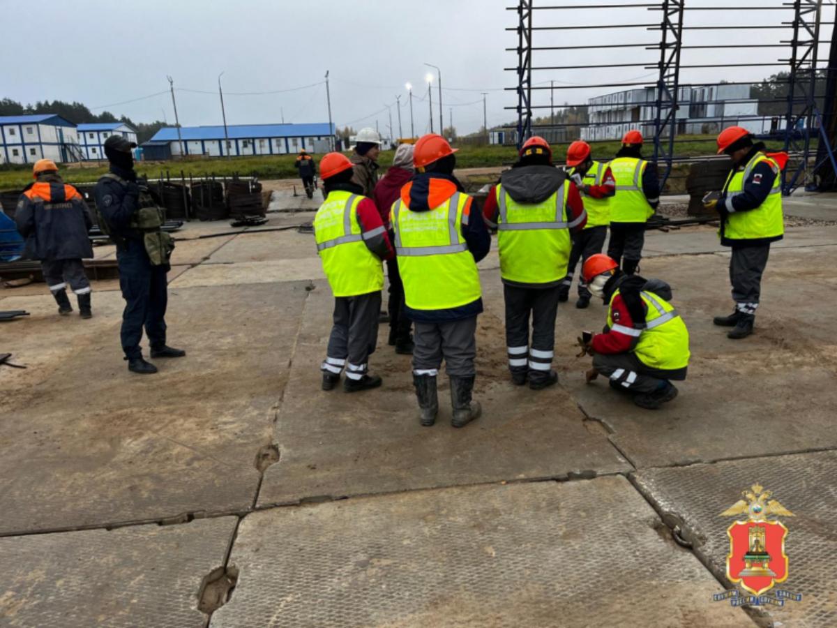 В Тверской области прошел массовый миграционный рейд Фото: УМВД Тверской области В Тверской области прошел массовый миграционный рейд Фото: УМВД Тверской области