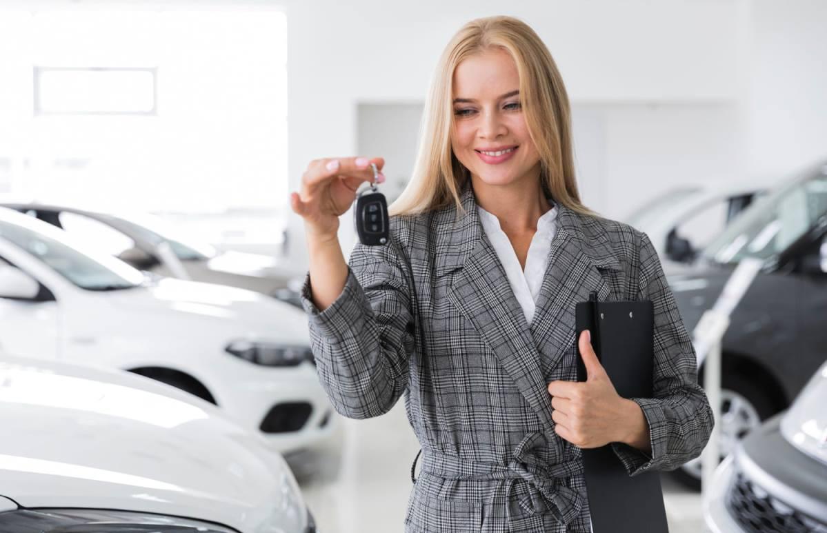 Продажи автомобилей снижаются, отмечают эксперты - новости Афанасий