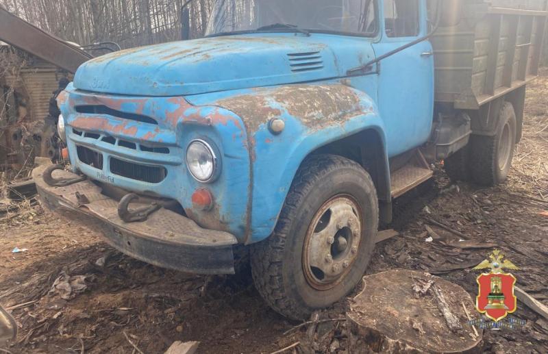 Под Торопцом пьяные рабочие пилорамы угнали ЗИЛ из леспромхоза для прогулки - новости Афанасий