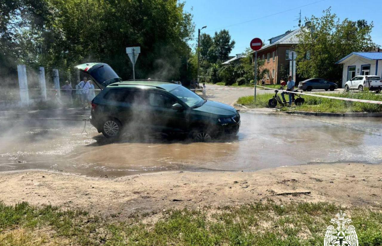 В Твери при проведении аварийно-спасательных работ пострадали сотрудники МЧС России  - новости Афанасий