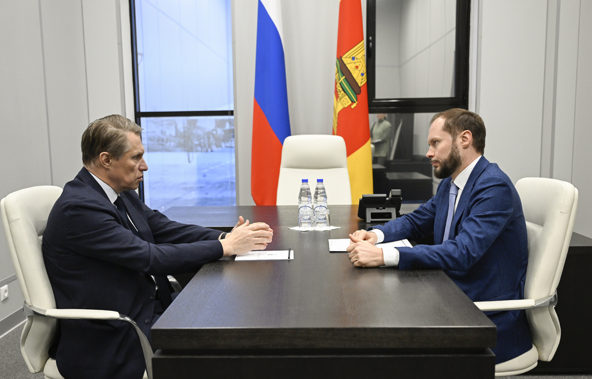 Михаил Мурашко и Виталий Королев обсудили здравоохранение Тверской области Фото: Эдуард Бредихин