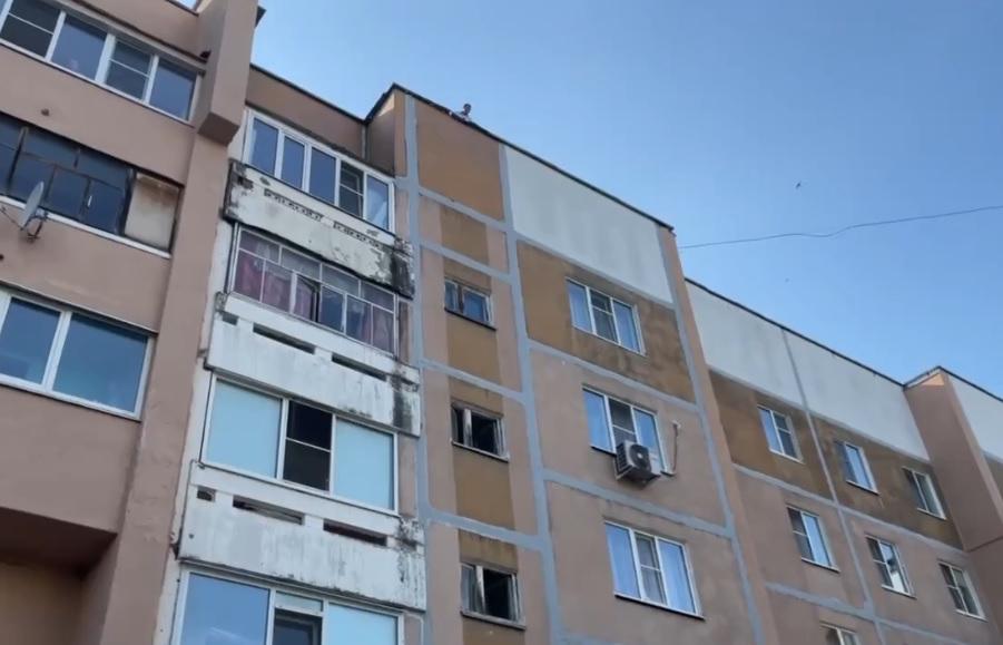 В Удомле обломки БПЛА упали на крышу пятиэтажки Видео: https://max.ru/korolev 